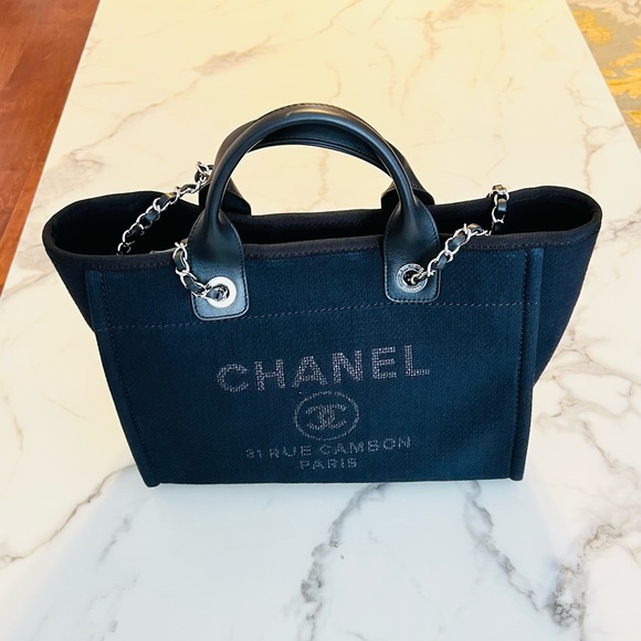 Authentic Chanel Deauville Tote with Top Handle 2022 - Picture 3 of 16